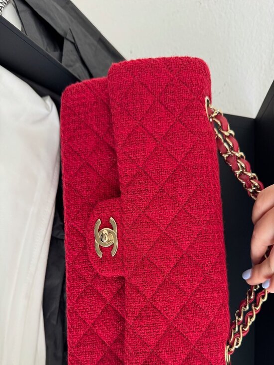 Chanel Classic 11.12 Flap Bag – Red Wool Tweed & Gold Hardware – Brand New - Picture 10 of 16